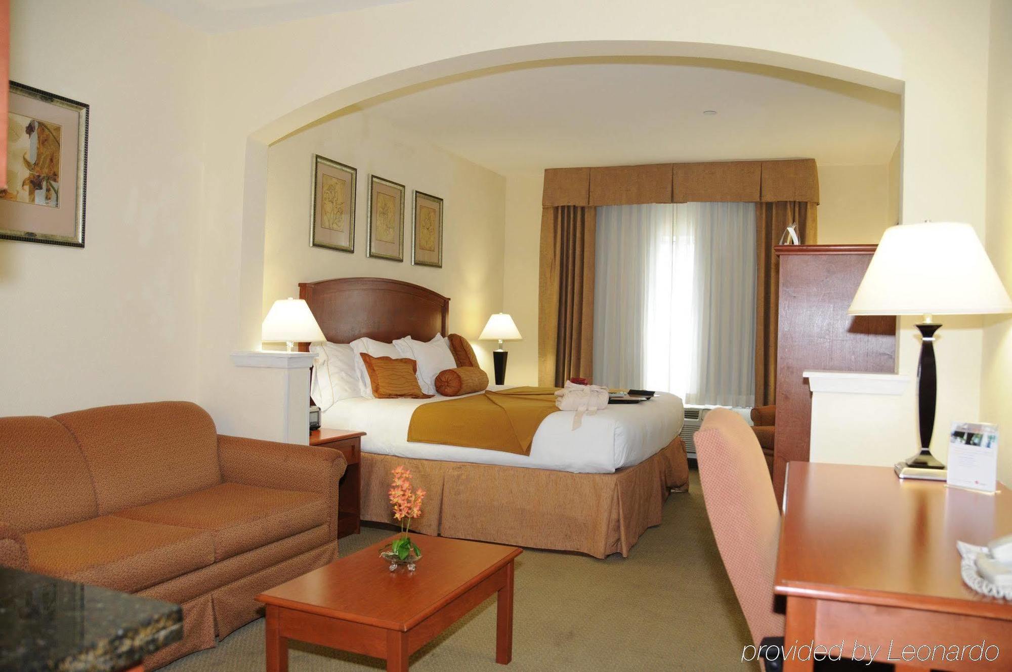 Holiday Inn Express Hotel & Suites Dallas - Grand Prairie I-20, An Ihg Hotel Room photo